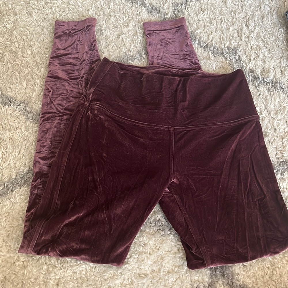 Lululemon wunder under